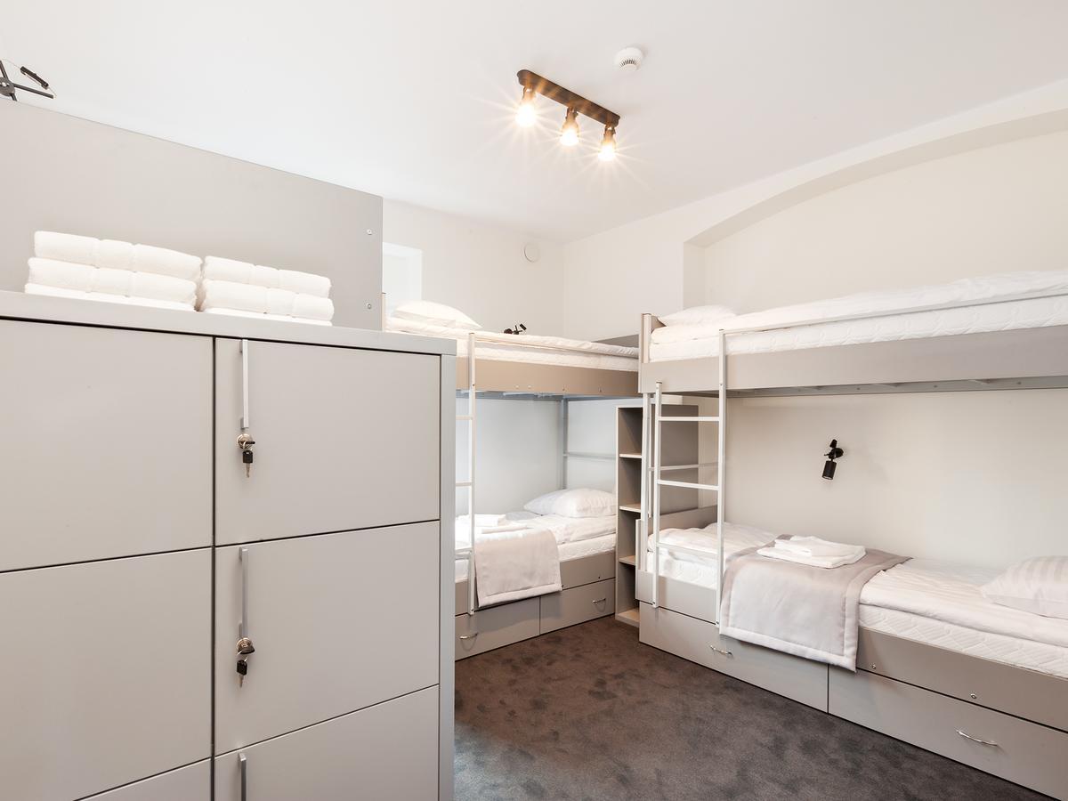 Cinema Hostel Poznań Eksteriør billede